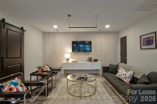 Building Photo - 3945 Rockfern Rd