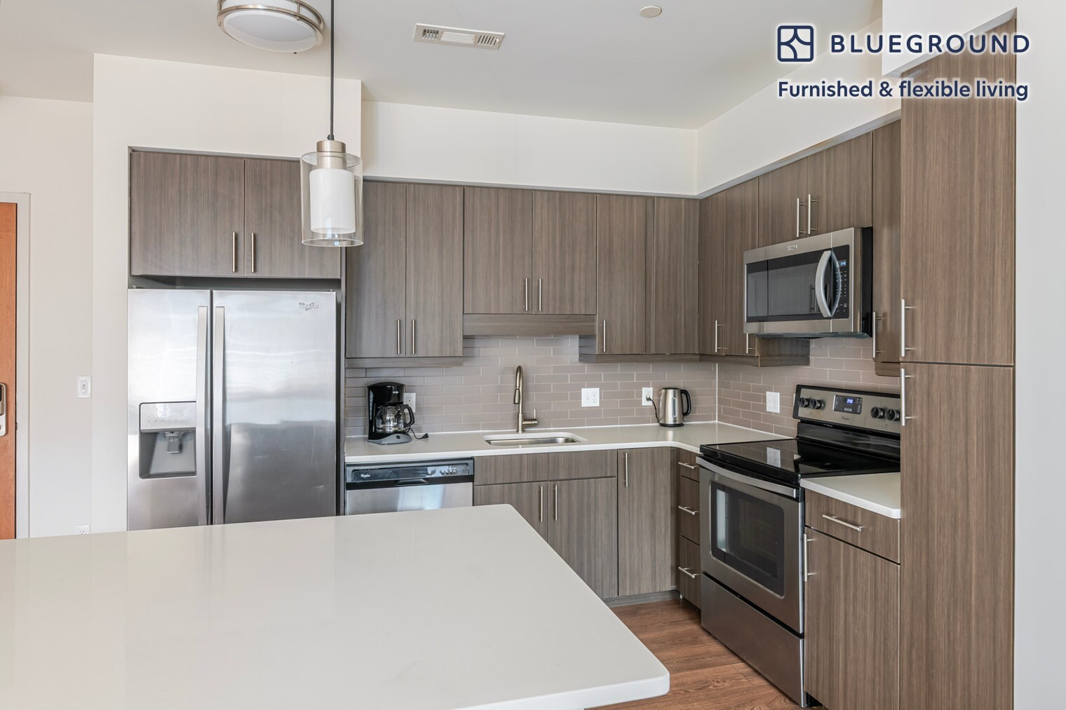 Building Photo - 36 River St