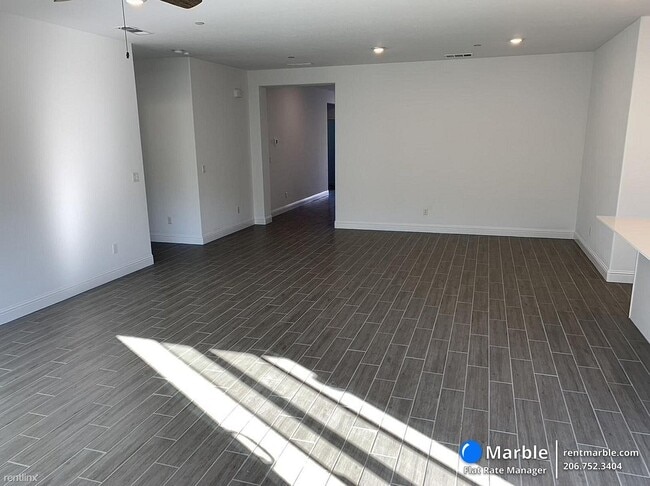 Building Photo - 3 br, 2 bath House - 965 Lester Ave