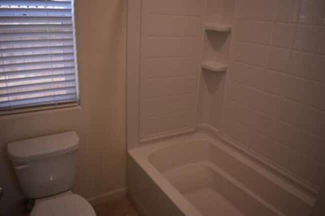 Building Photo - 686 Keenan Ct