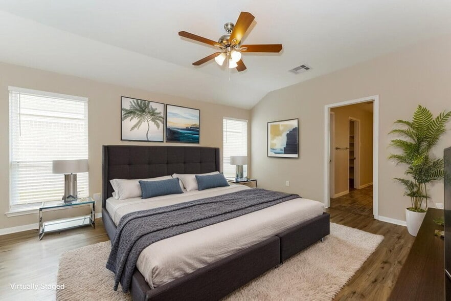 Building Photo - 9957 Yearling Pl