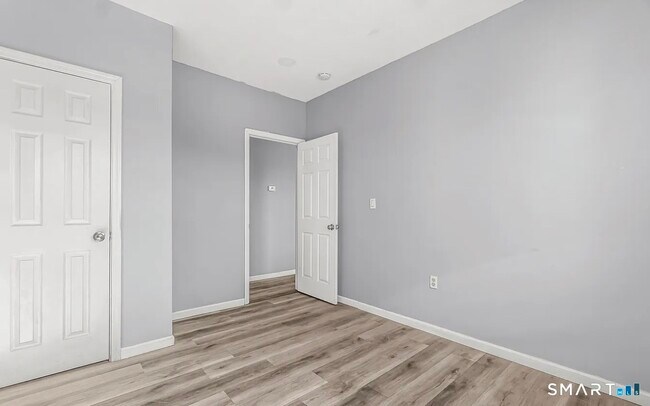 Building Photo - 1220 Pembroke St