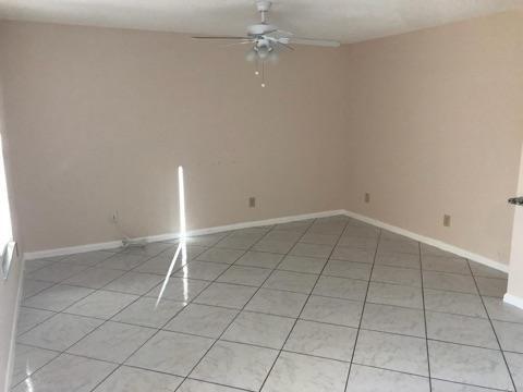 Building Photo - 1083 Goldenrod Rd