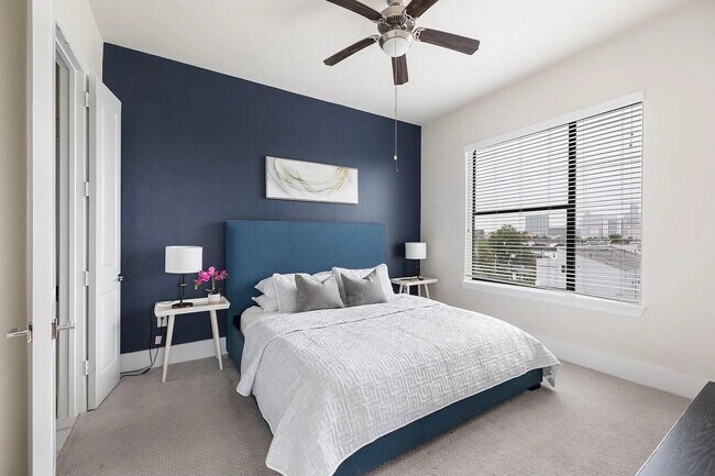 Building Photo - 1508 Blodgett St