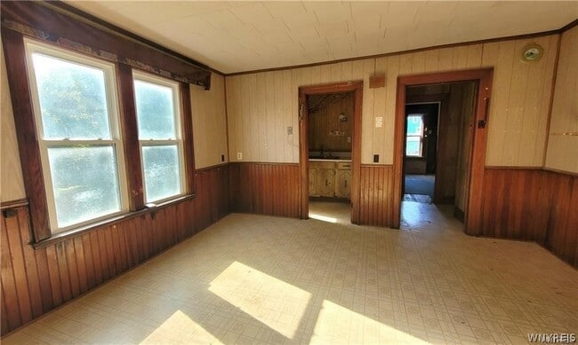 Building Photo - 325 Box Ave (Upper) Avenue Unit