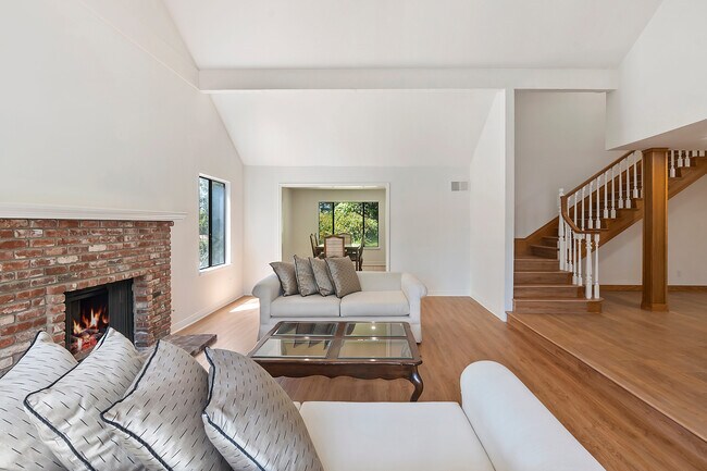 Building Photo - 3009 Nicada Dr