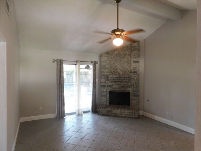 Building Photo - 3014 Windemere Dr