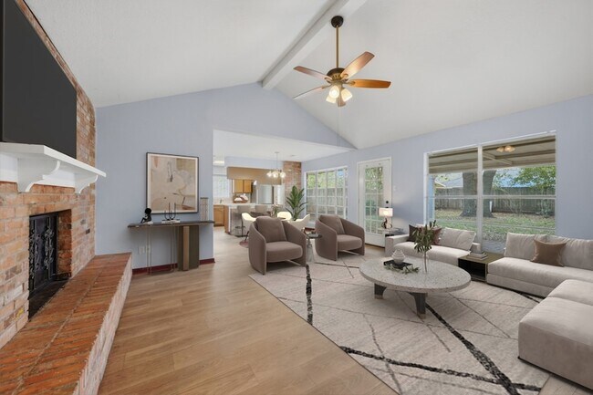 Building Photo - 7015 Pella Dr