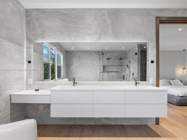 Building Photo - 3753 NE 214th St