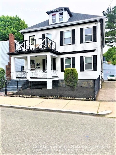 Building Photo - 11 Monponset St