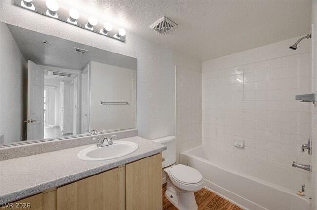 Building Photo - 6955 N Durango Dr