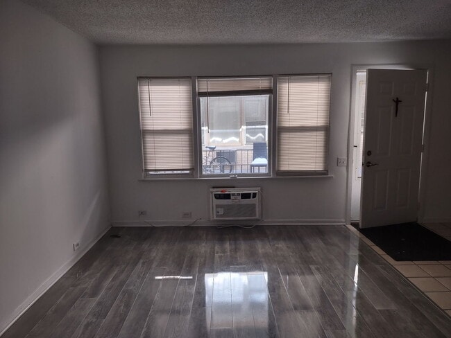 Building Photo - 4041 S Harlem Ave