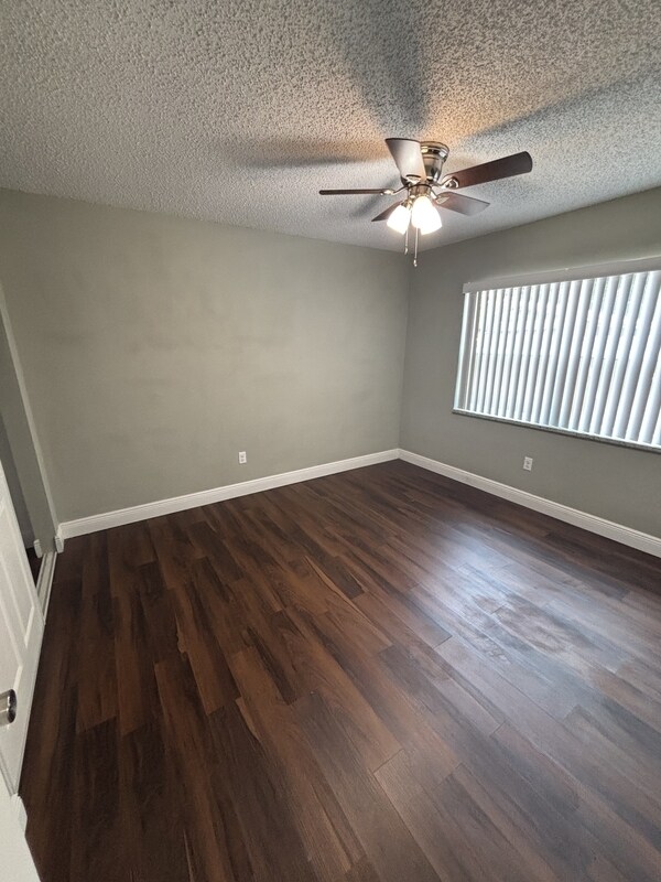 Building Photo - 1624 Coral Way