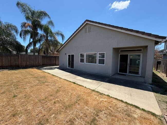 Building Photo - 7565 Whitmore St