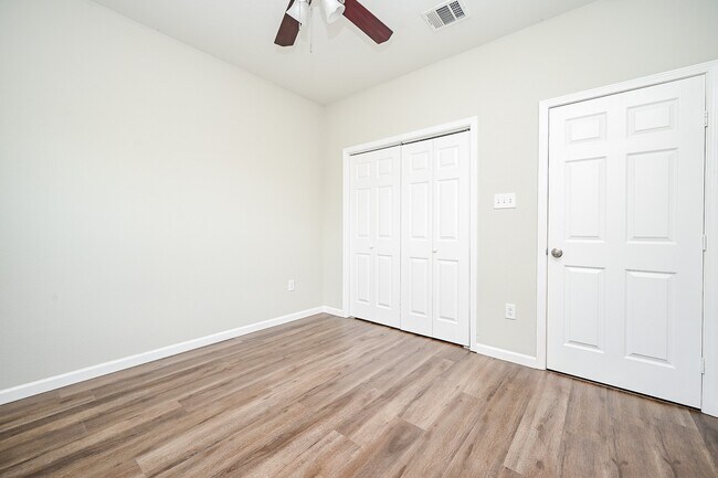 Building Photo - 4632 Galesburg St