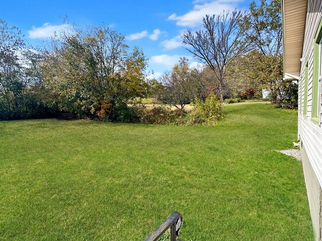 Building Photo - 3 bedroom/2 bath home!