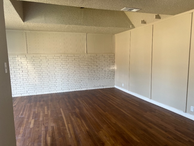 Building Photo - 804 E Cantey St