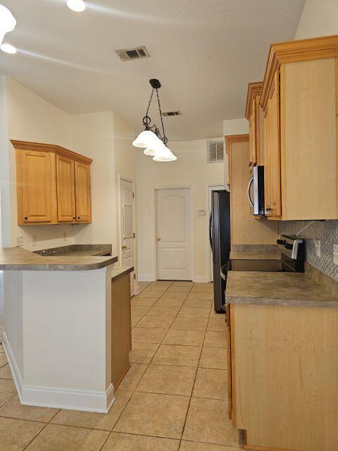 Building Photo - 4695 Lovegrass Ln