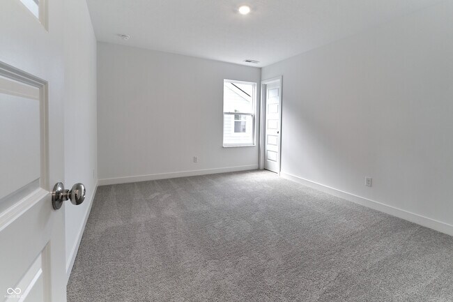 Building Photo - 422 Eisenhower St