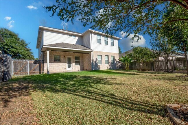 Building Photo - 9516 Castle Pines Dr