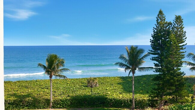 Building Photo - 9940 S Ocean Dr