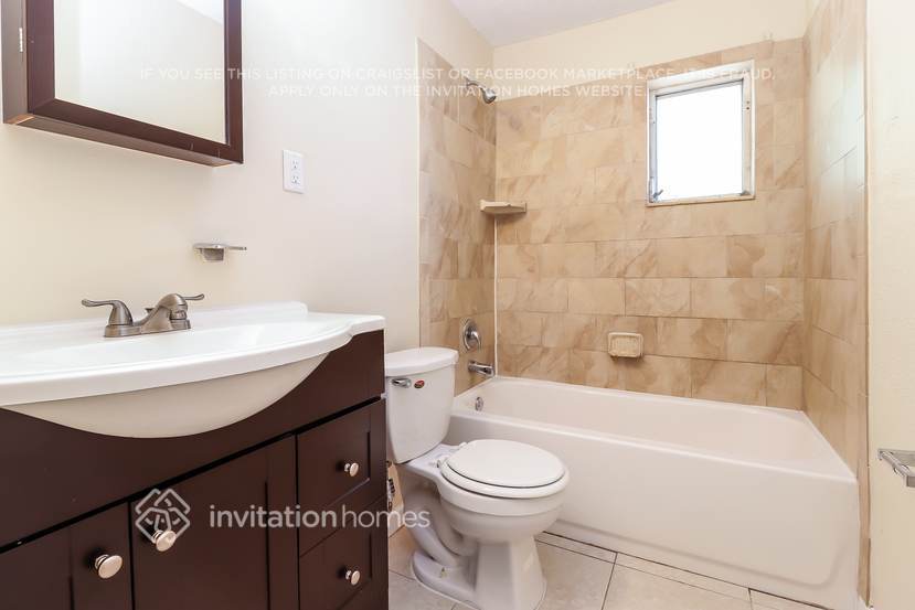 Building Photo - 11781 128th Ave N