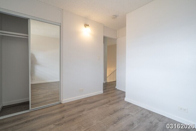 Building Photo - 1158 Hoola Pl