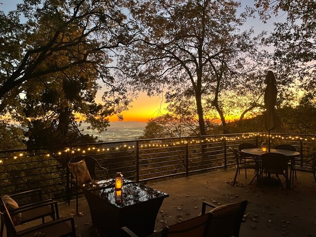 Building Photo - 28625 Willow Rd