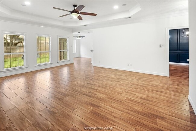 Building Photo - 3209 Salzburg Ct