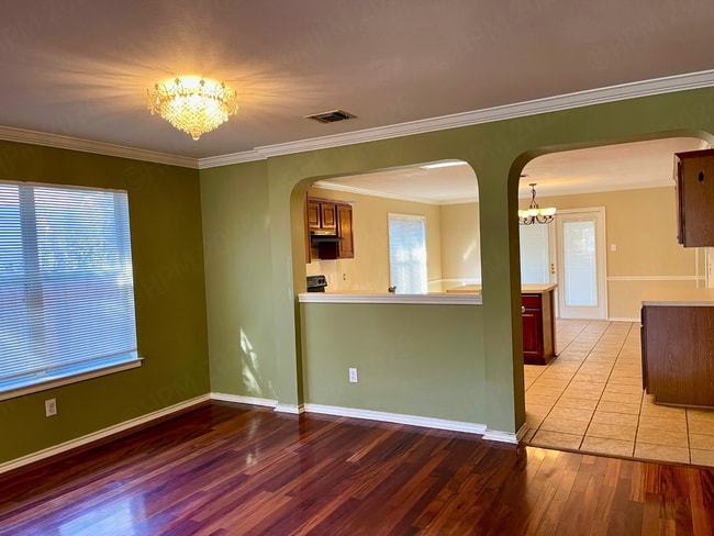 Building Photo - Elegant 3 Bedroom Home Near Medical Center in Northwest San Antonio