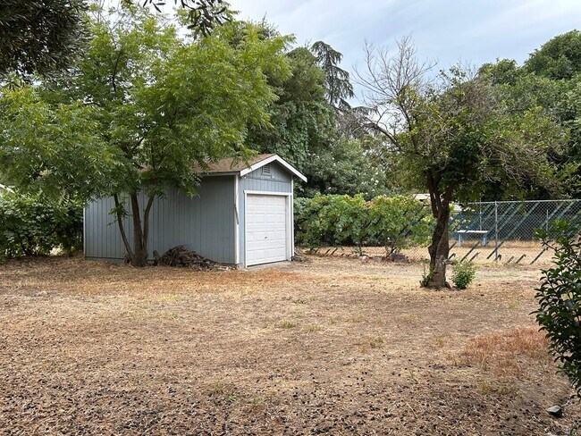 Building Photo - 1189 High St