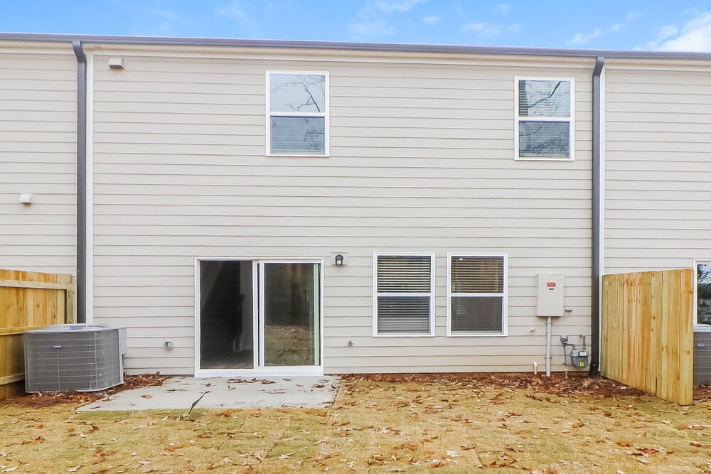 Building Photo - 1565 Villageside Ct