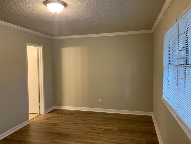 Building Photo - 9426 Chartermoss Cir