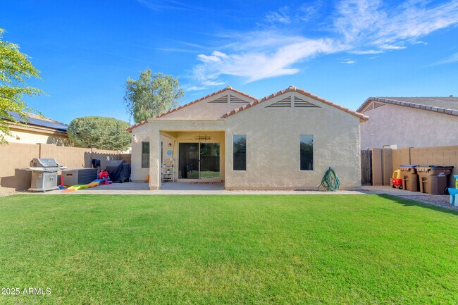 Building Photo - 7566 W Congressional Way
