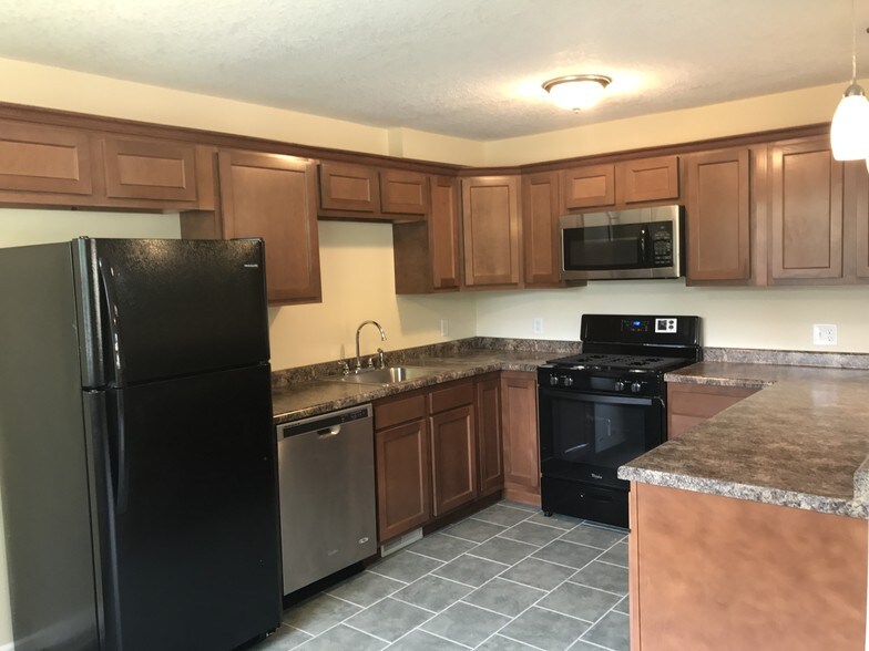 Building Photo - 7918 9th St W