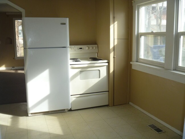 Building Photo - 3549 Adams Ave