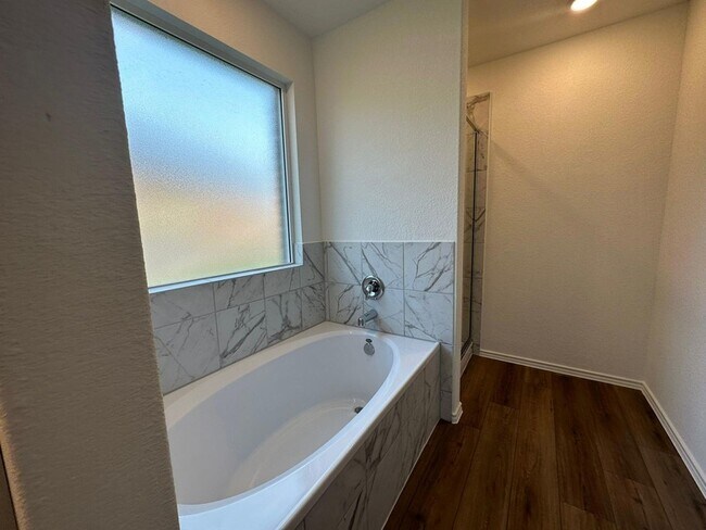 Building Photo - 171 Agua Azul Bnd