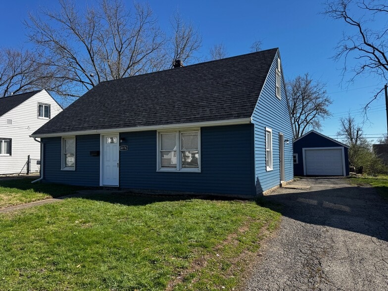 Building Photo - 4076 Prescott Ave