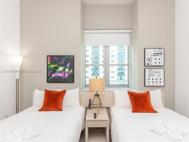 Building Photo - 4111 S Ocean Dr