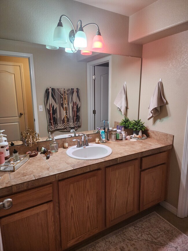 Building Photo - 8078 Cedarstone Ln