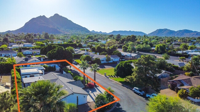 Building Photo - 6929 E Mariposa Dr