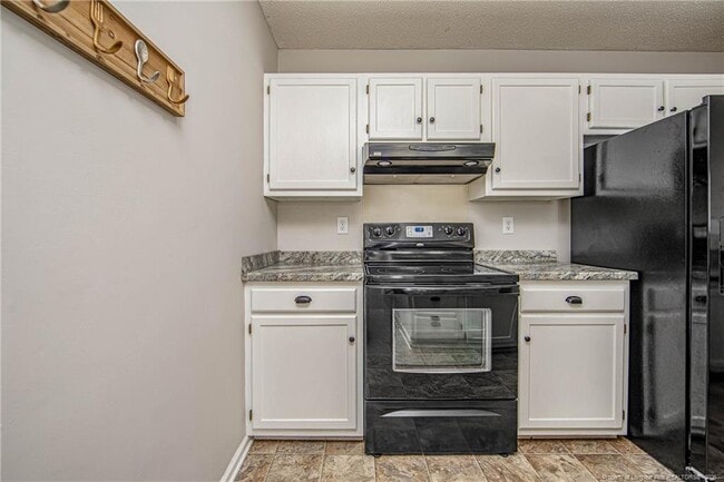 Building Photo - 1432 Rougemart Dr