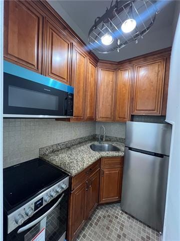 Building Photo - 1637 Third St