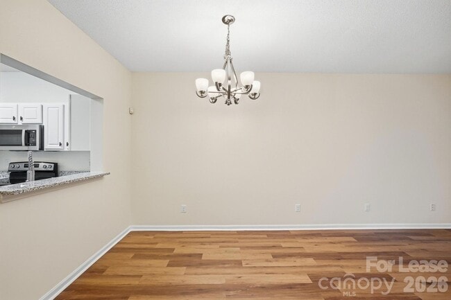 Building Photo - 8031 Stoneham Ct