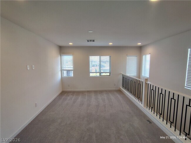 Building Photo - 9648 Sunstone Sparkle Ave