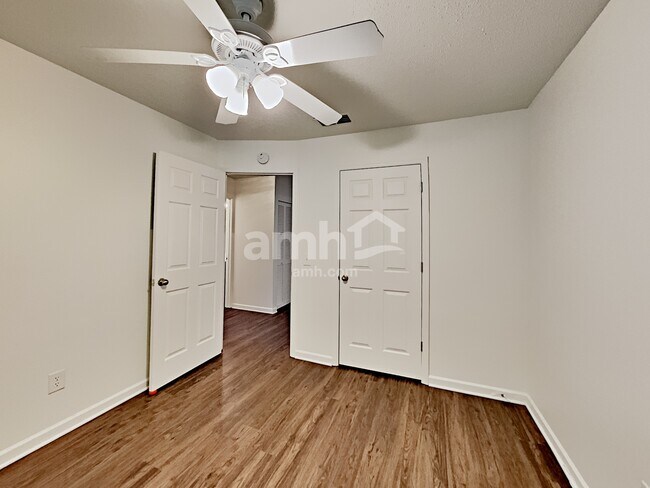 Building Photo - 1768 Merritt St