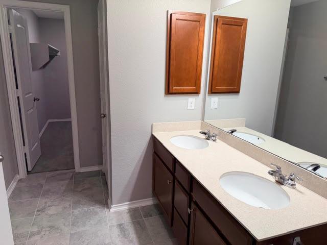 Building Photo - 329 Los Cobos Ln