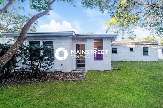 Building Photo - 3 Bedroom Pet-Friendly Home in clearwater, FL with Main Street Renewal