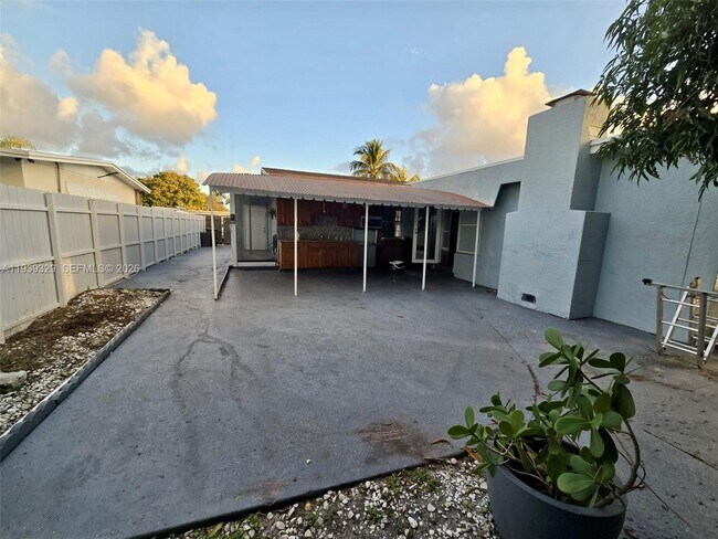 Building Photo - 309 Masters Rd