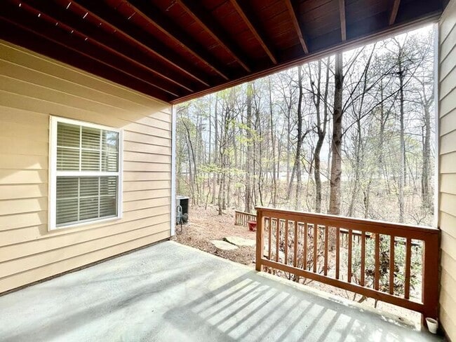 Building Photo - 12821 Doe Dr